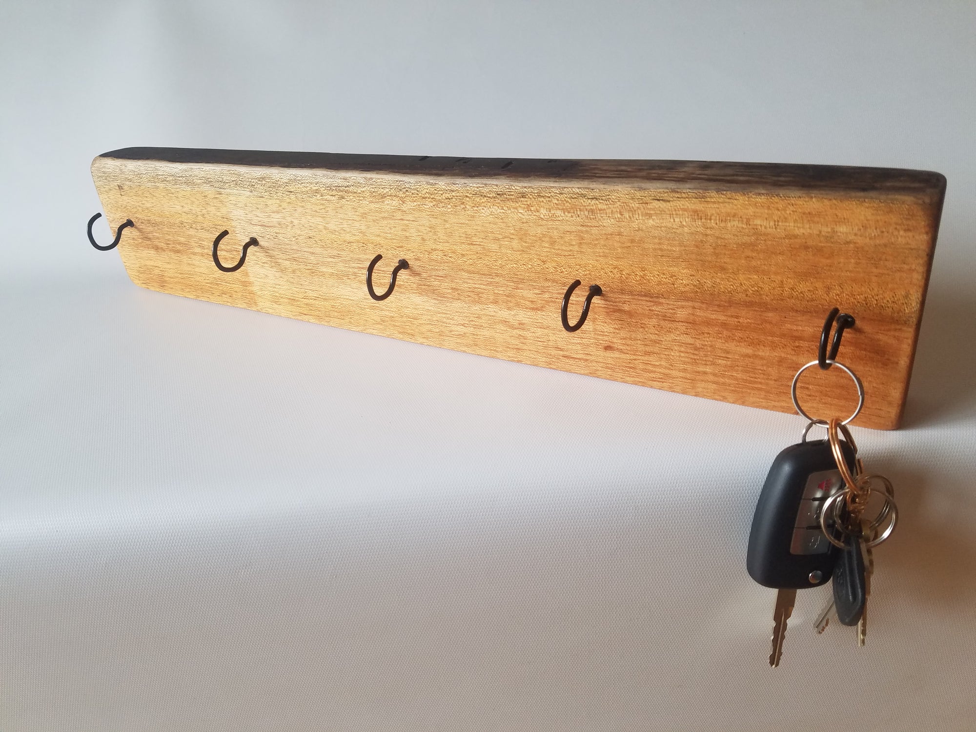 Wall Mounted Key Rack- Key Holder- Key Hooks- Live Edge Wood- Black Hooks- 5 Hooks- Jewelery Organizer- Reclaimed Mahogany- Keychain Holder