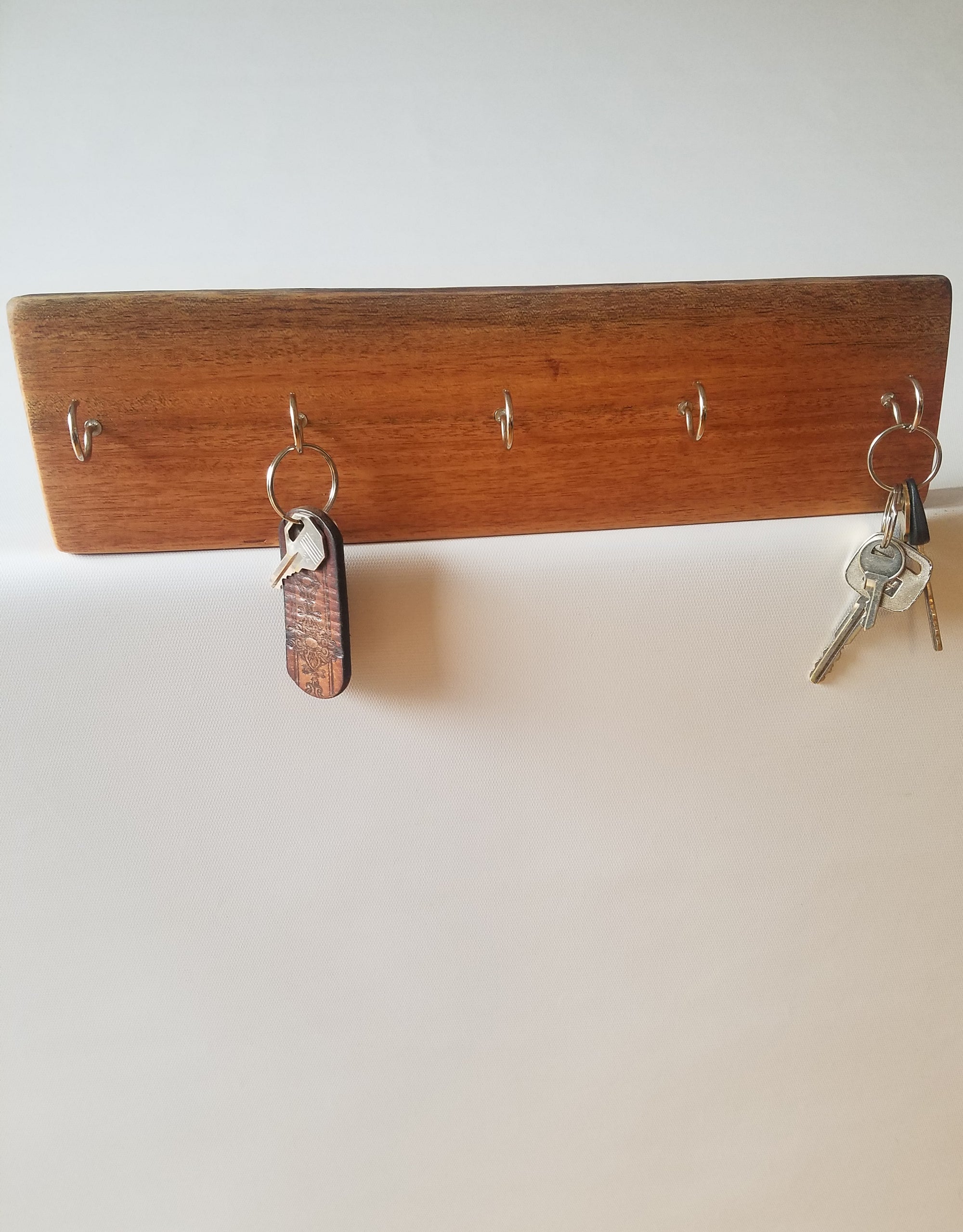 Wall Mounted Key Rack- Key Holder- Key Hooks- Live Edge Wood- Silver Hooks- Jewelery Organizer- Reclaimed Mahogany- Keychain Holder